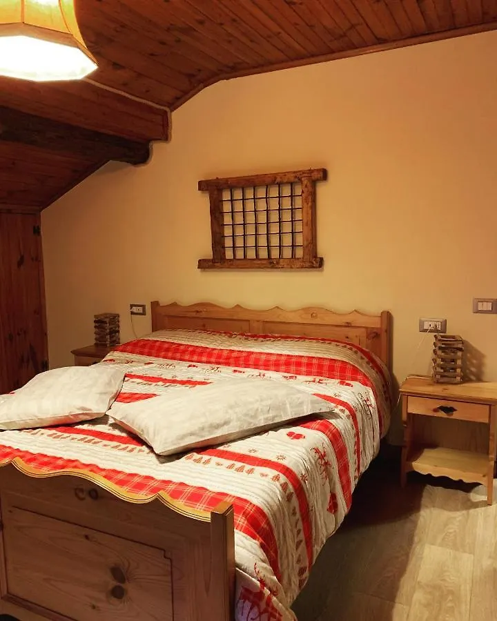 La Mansarda Di Casa Vacanze La Vite Bordogna 0*,